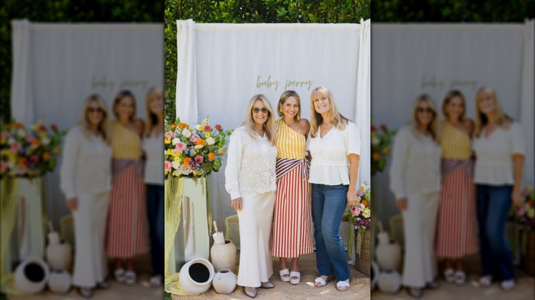 Candace Cameron Bure à la baby shower de sa fille avec deux autres femmes