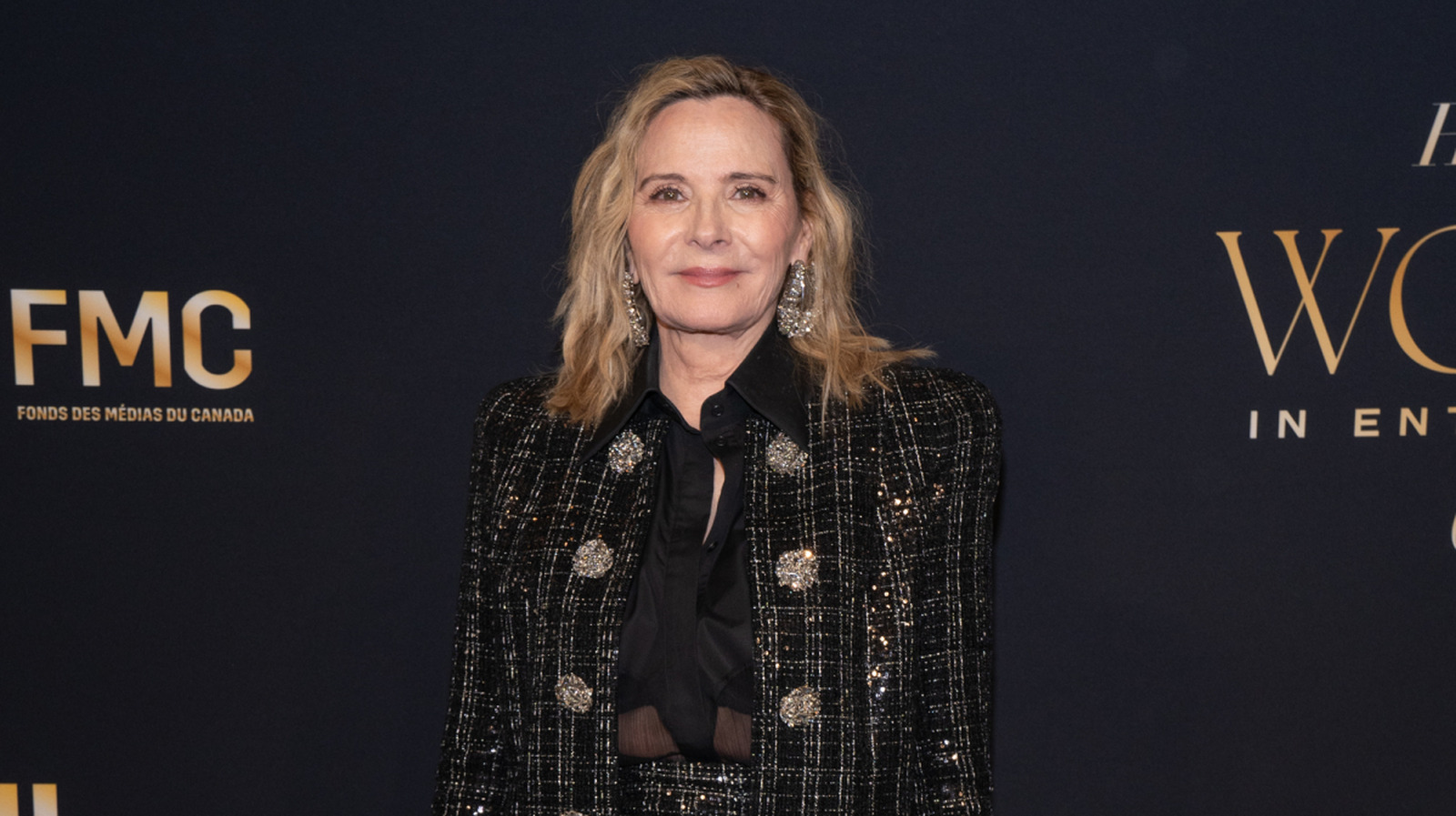 Les moments les mieux habillés de la star de Sex And The City Kim Cattrall dans la soixantaine