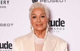 Denise Welch a maîtrisé le style de la mère du marié pour le mariage de son fils Matty Healy