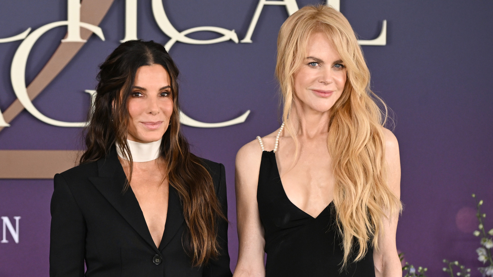 Sandra Bullock et Nicole Kidman ont réussi une tenue coordonnée avec ces looks en noir et blanc