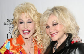 À 77 ans, la sœur de Dolly Parton, Stella, prouve que la beauté intemporelle est dans la famille