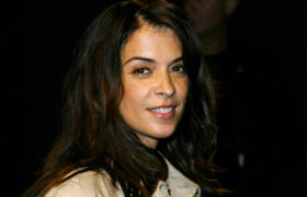 La star des années 90, Annabella Sciorra, est toujours aussi étonnante aujourd'hui