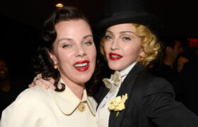 Madonna et Debi Mazar, meilleures amies, ont évolué ensemble au cours de leur amitié de plusieurs décennies