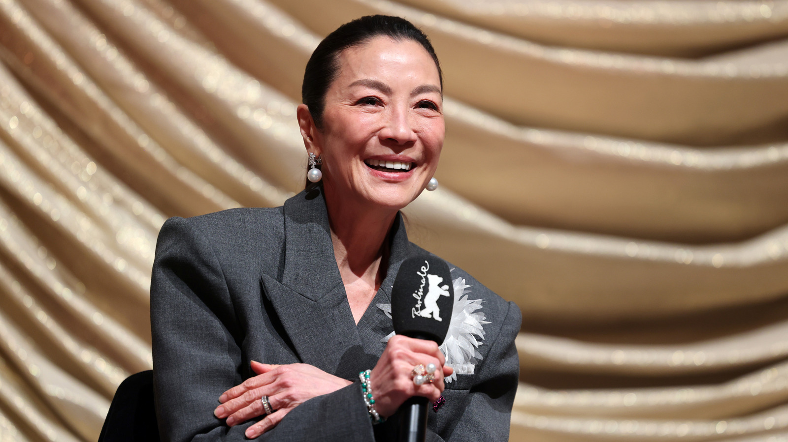 Citation du jour par Michelle Yeoh : "Je n'utilise jamais de chiffres pour me définir..."