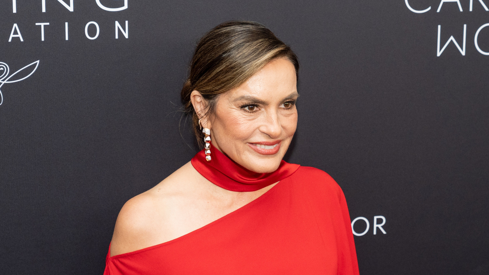 Les meilleurs moments beauté de Mariska Hargitay sur le tapis rouge (jusqu'à présent)