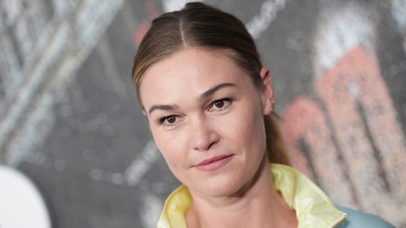Le livre préféré de Julia Stiles fait tourner les pages (et il a remporté le prix Pulitzer)