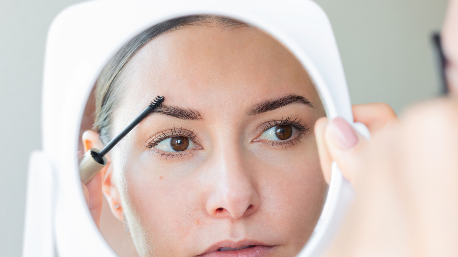5 des meilleurs conseils pour faire vos sourcils de plus de 40 ans