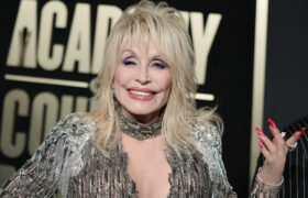 Le modèle de l'amour : comment Dolly Parton a prouvé qu'un mariage peut être épicé et élégant