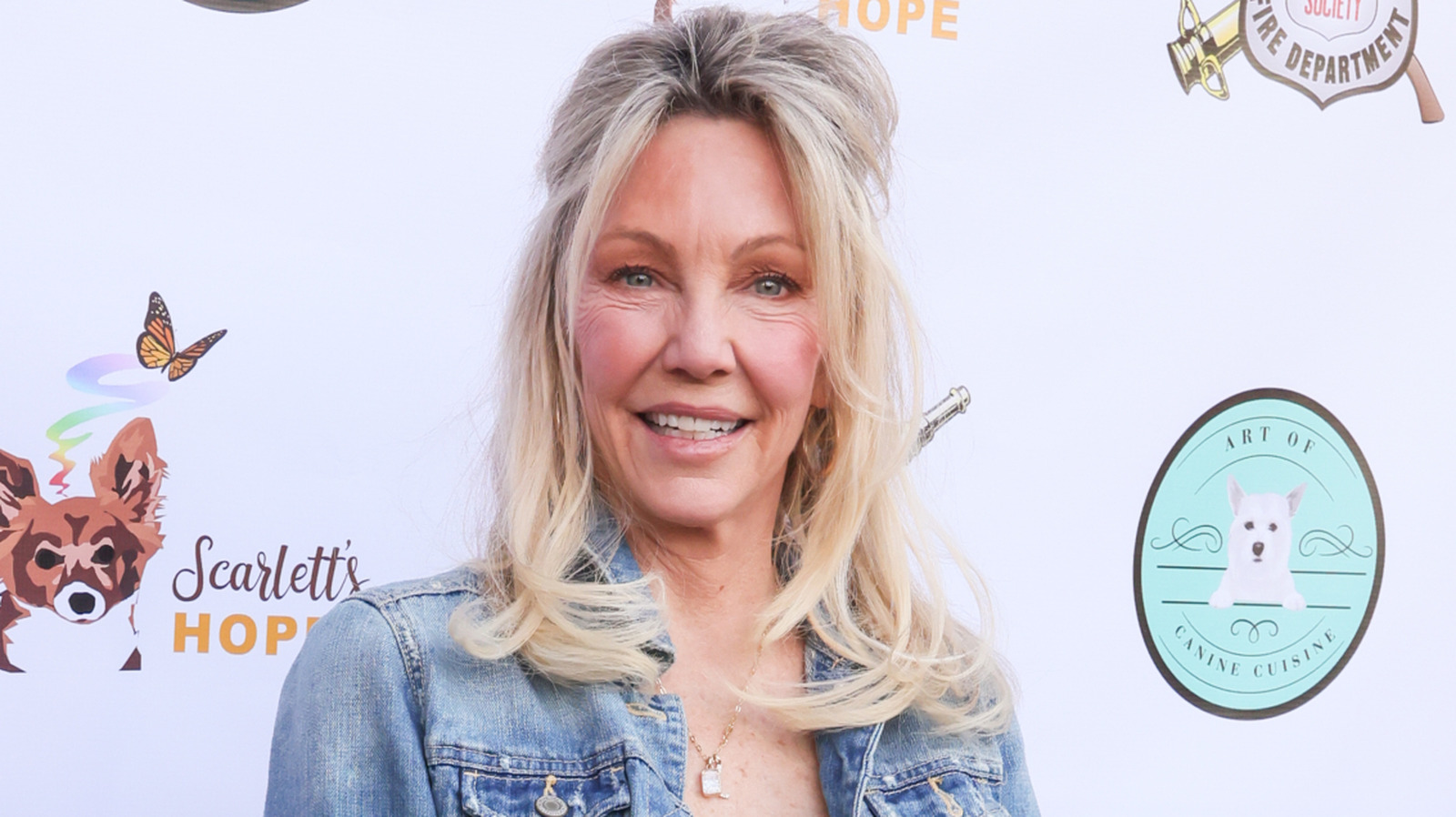 Élégante et moderne : comment Heather Locklear a réussi le look de la mère de la mariée