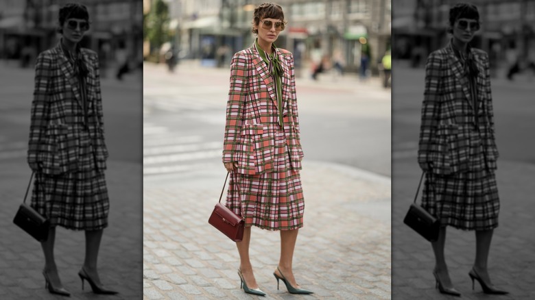 Un participant à la Fashion Week de New York