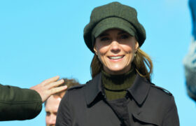 Oh, bonjour le style automnal ! Kate Middleton vient de porter le trench-coat doublé à carreaux de nos rêves