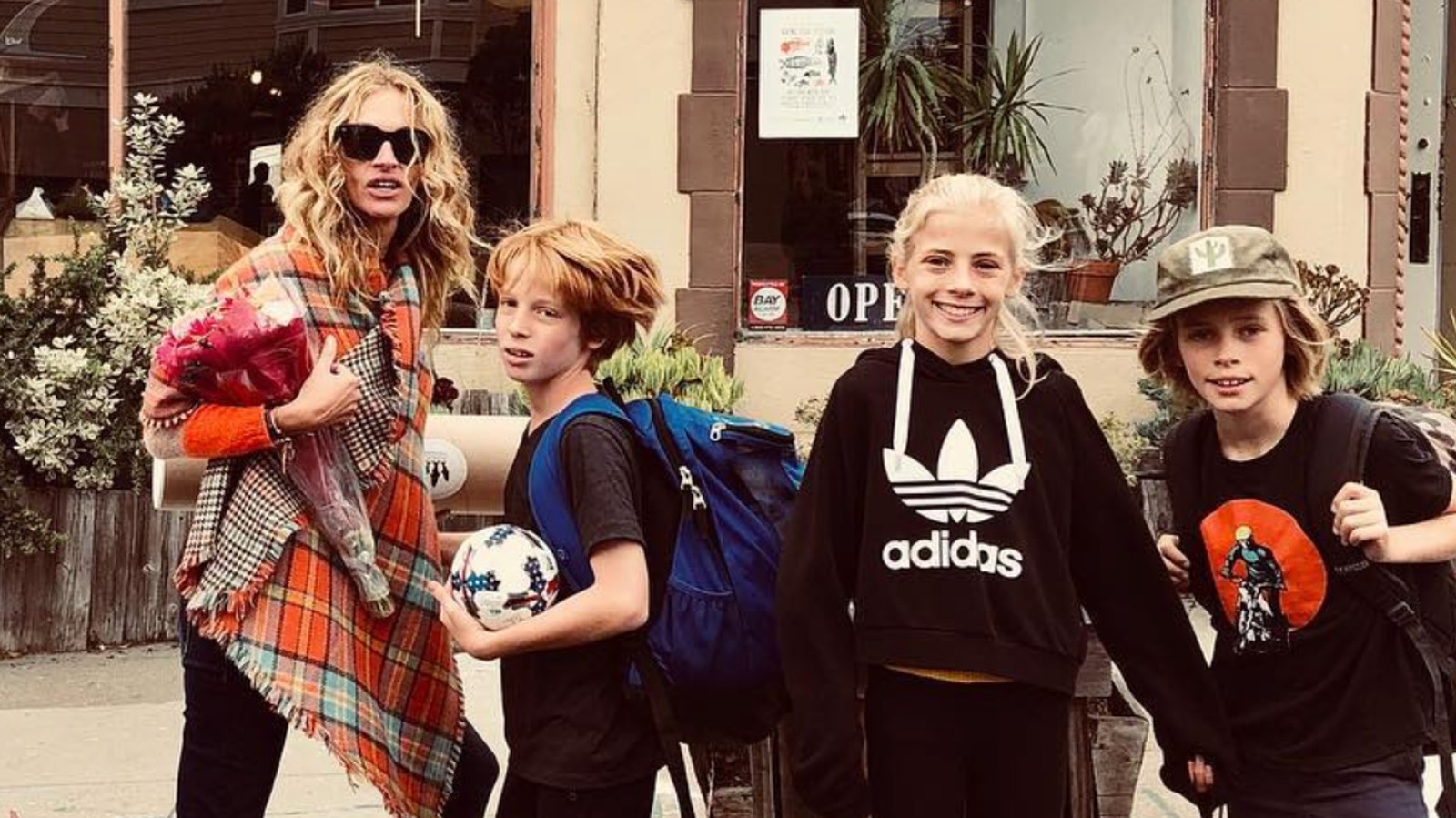 La fille unique de Julia Roberts a grandi pour être magnifique comme sa mère