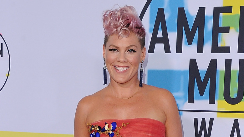 Rose aux American Music Awards 2017