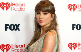 De petite amie à femme : des photos côte à côte montrent l'évolution confiante de Taylor Swift lors de la journée de jeu