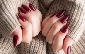 4 couleurs d’ongles qui conviennent parfaitement aux personnes aux nuances froides