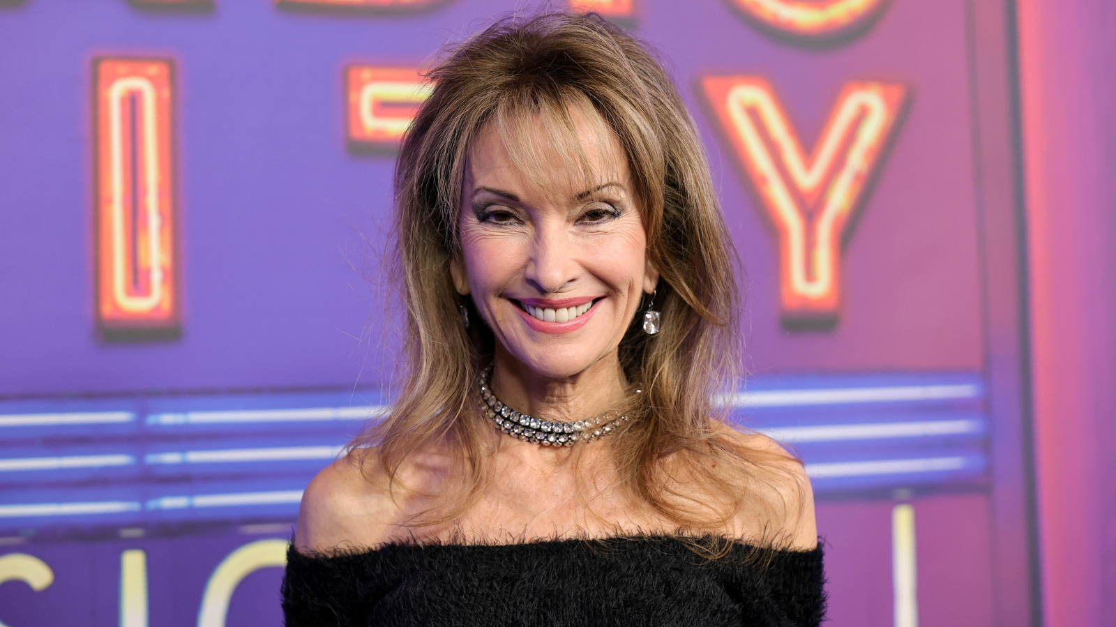 Hier et aujourd'hui : des photos côte à côte prouvent que Susan Lucci vieillit comme du bon vin