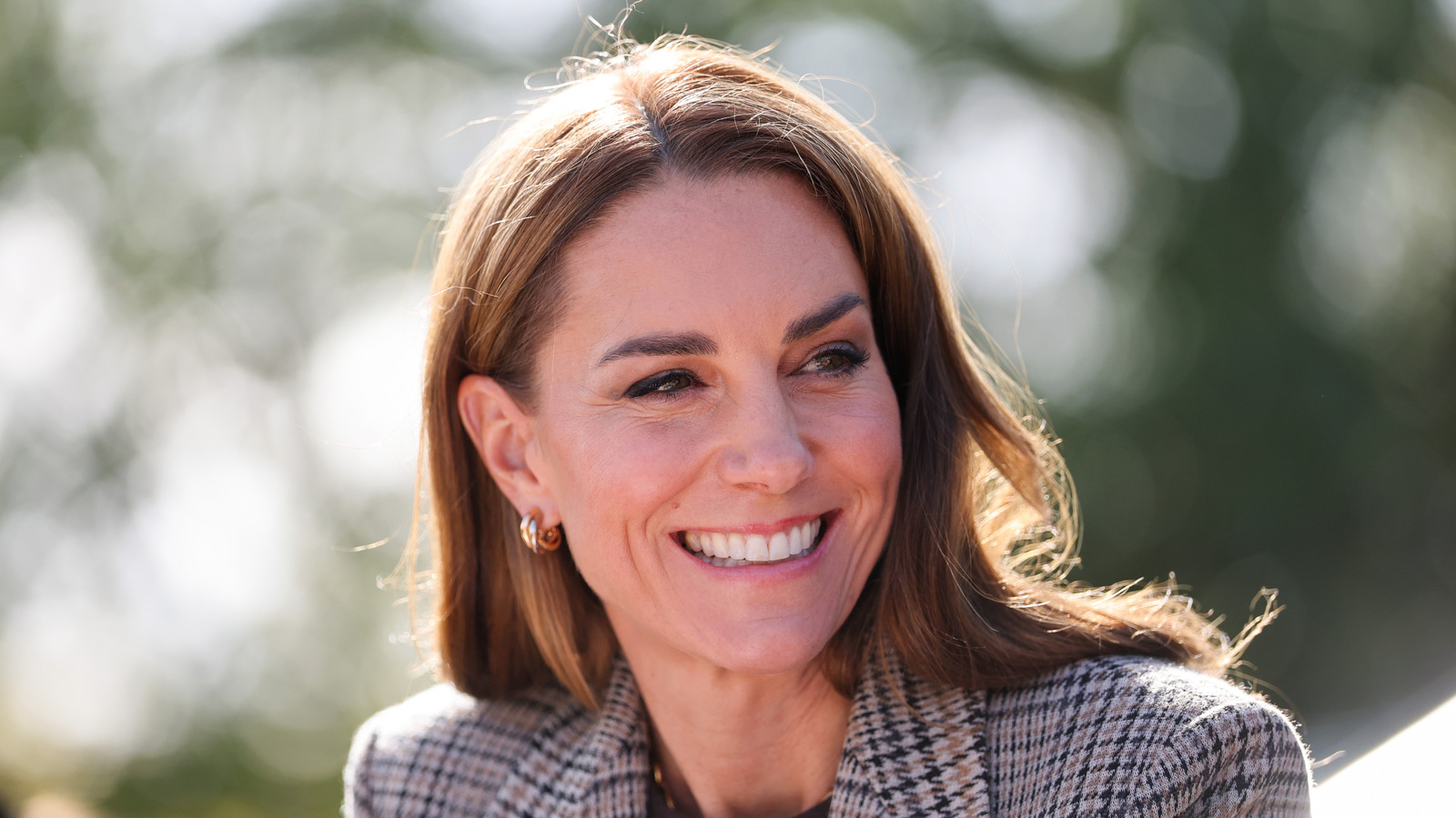 Kate Middleton porte une robe en laine Burberry à 2 295 $ pour le goûter du château de Windsor