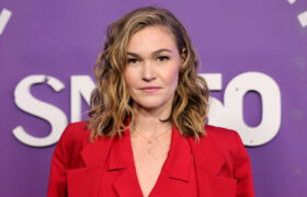 Julia Stiles ne cesse de s'améliorer : son évolution, en photos
