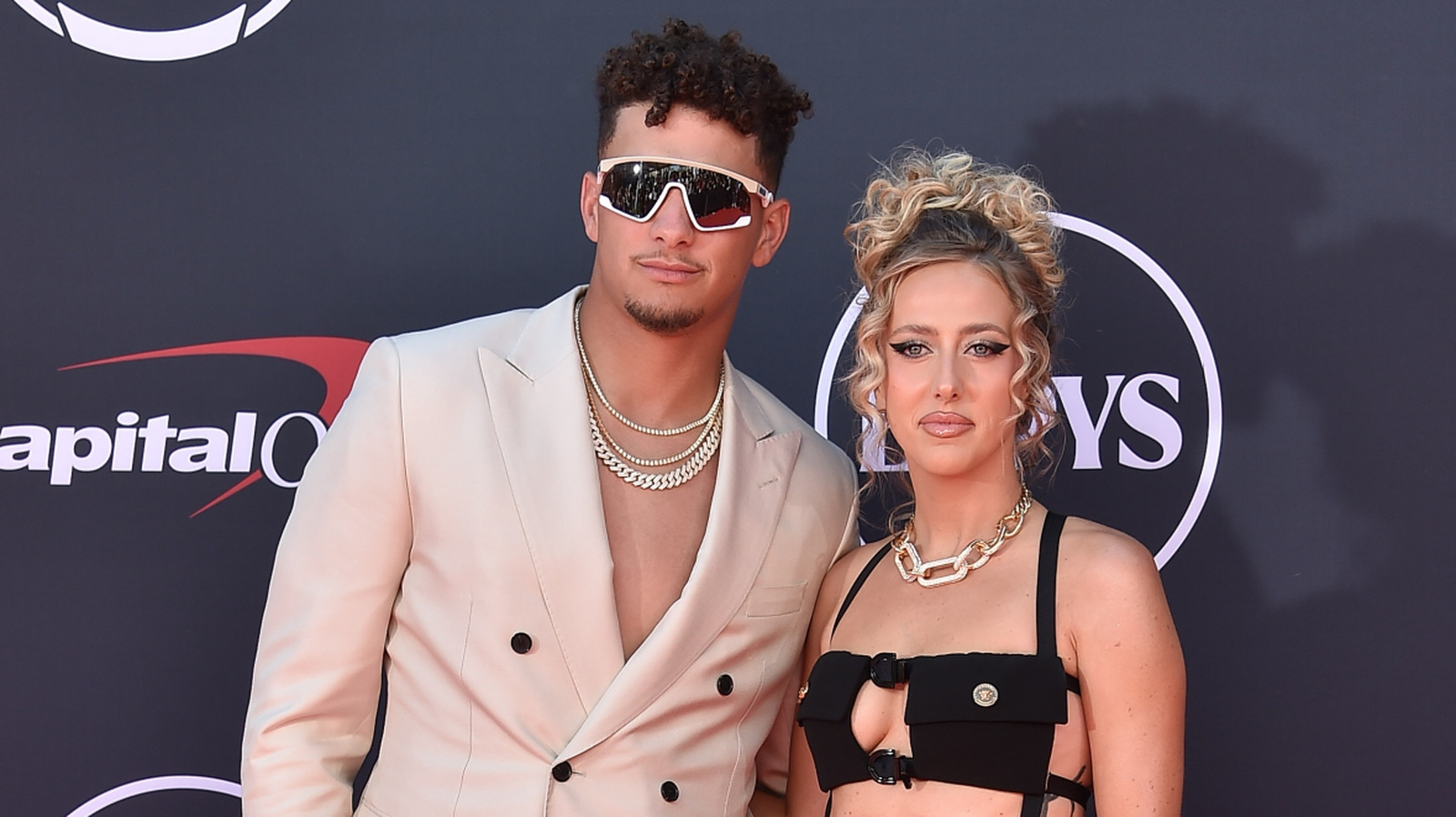 Le tatouage unique sur le bras de Brittany Mahomes met parfaitement en valeur son histoire d'amour avec Patrick