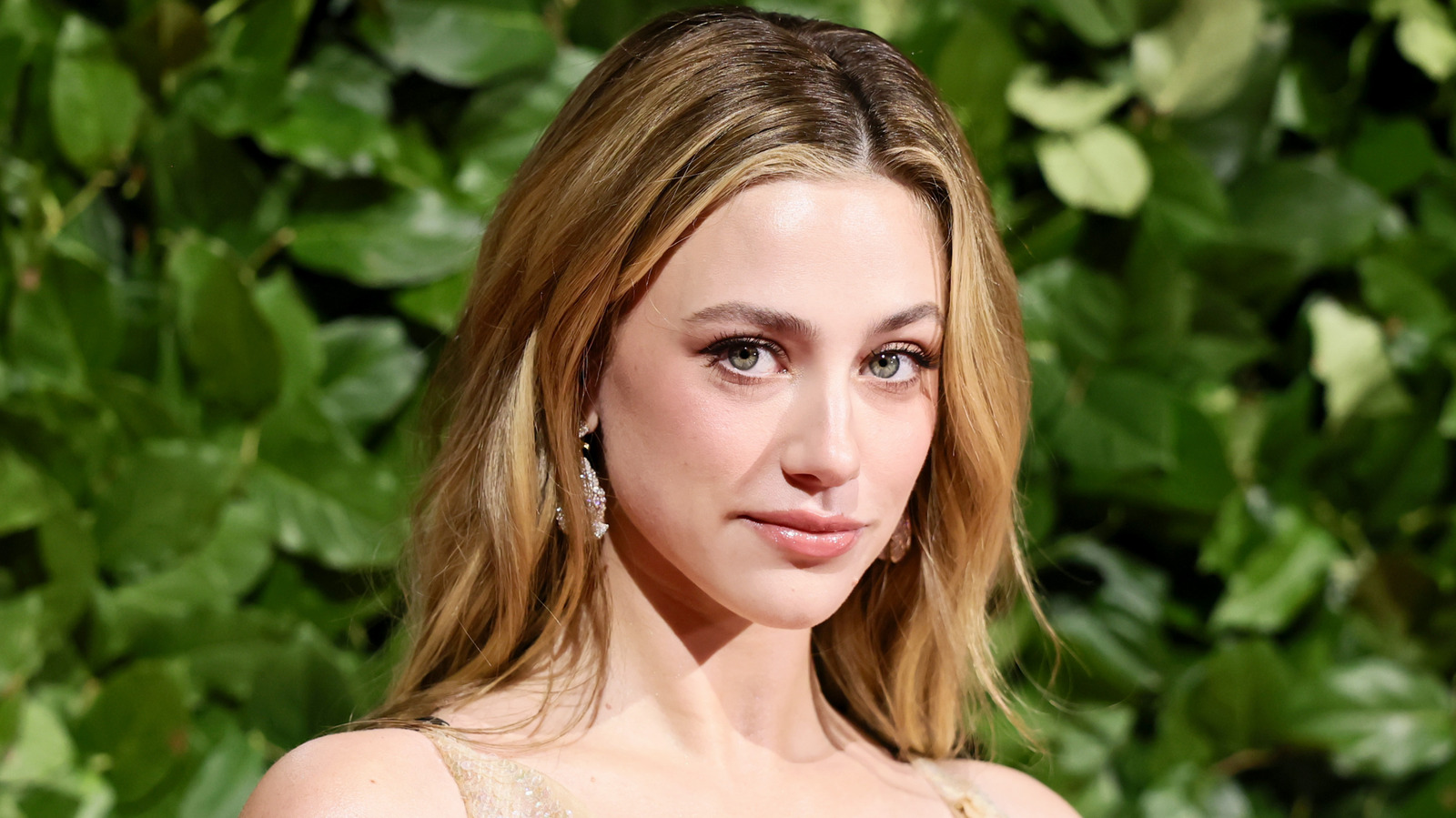 Lili Reinhart a recréé l'un des looks de films les plus emblématiques des années 30 de tous les temps