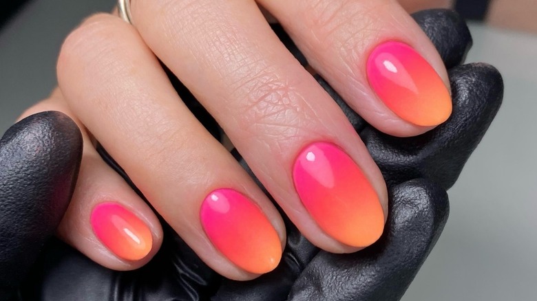 Ongles courts ombrés