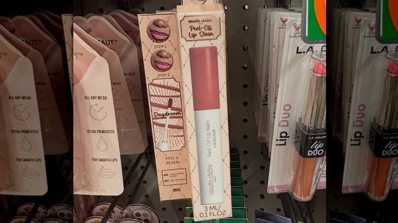Un gros plan du produit Marie Claire Peel-Off Lip Stain chez the Dollar Tree
