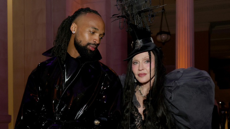Madonna avec son petit ami Akeem Morris au Met Gala