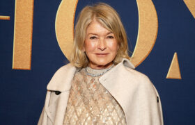 Martha Stewart adore le look mascara « sans mascara » – Comment le recréer à la maison
