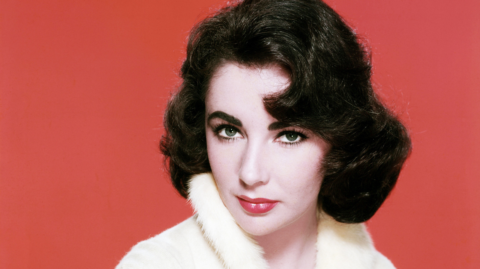 Conseils de beauté à l’ancienne d’Elizabeth Taylor que vous pouvez toujours utiliser aujourd’hui