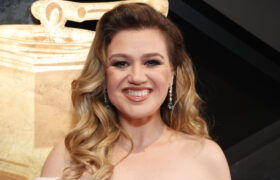 La routine de remise en forme réaliste de Kelly Clarkson est parfaite pour les femmes occupées du monde entier