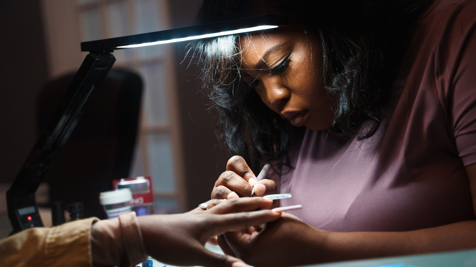 Ongles d'automne : améliorez votre longue manucure avec ces designs amusants