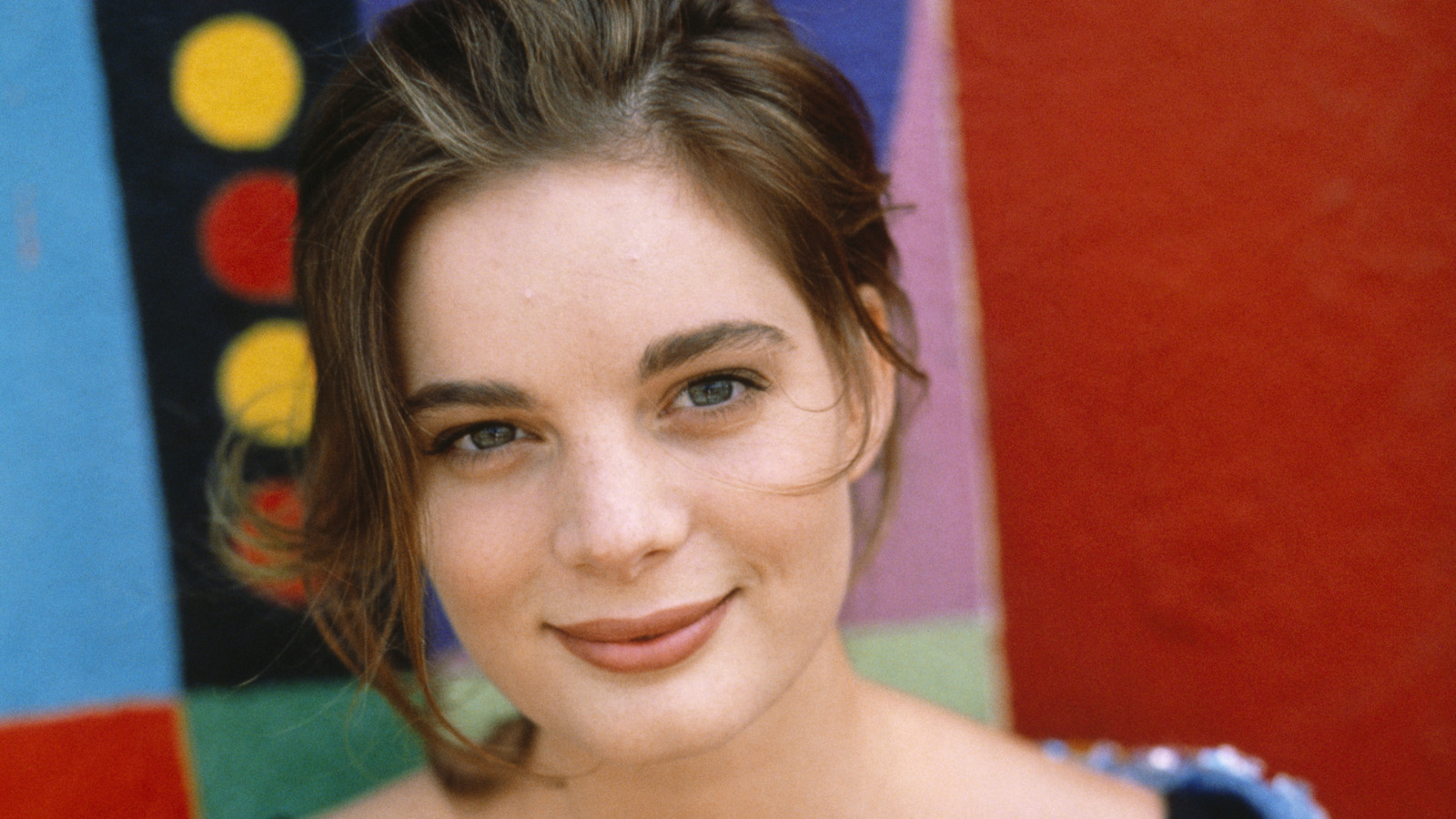 La star des années 90, Gabrielle Anwar, vieillit comme du bon vin