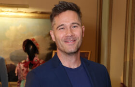 5 films phares de Luke Macfarlane parfaits pour une soirée agréable entre filles